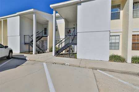 3815 N Oak Dr #G52 Tampa, FL 33611