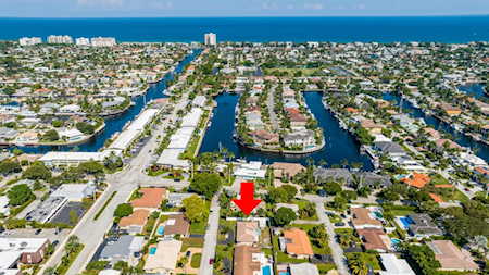 2240 NE 35 Court Lighthouse Point, FL 33064