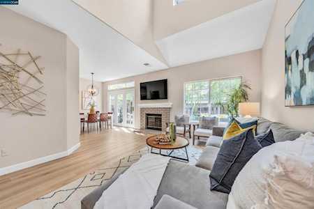 23 Copperfield Ln Danville, CA 94506