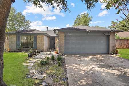522 Oakdale Dr Stafford, TX 77477