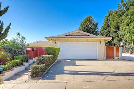 3740 Governor Drive San Diego, CA 92122