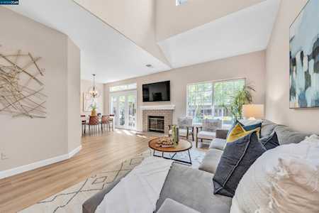 23 Copperfield Ln Danville, CA 94506