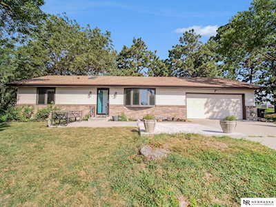 4601 Mandarin Circle Lincoln, NE 68516