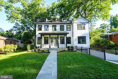 1103 Trinity Dr Alexandria, VA 22314