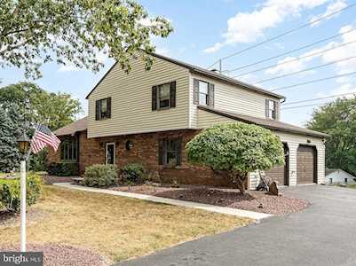 1409 Regency Circle Harrisburg, PA 17110