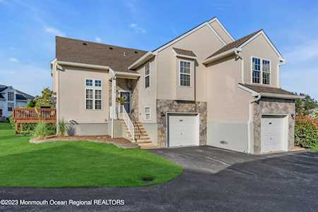 171 Tennis Ct Wall, NJ 07719