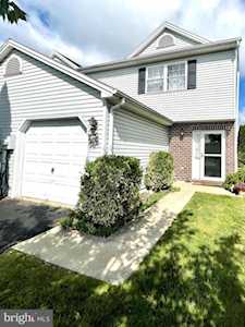 7266 Huntingdon St Harrisburg, PA 17111