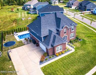 15723 Shadowalk Dr Louisville, KY 40245