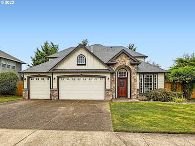 12070 Hazeldell AVE Oregon City, OR 97045