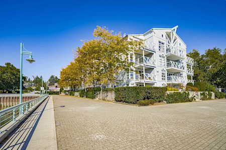 2020 SE Kent Avenue #309 Vancouver, BC V5P 4X1