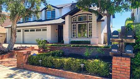 22792 Buendia Mission Viejo, CA 92691