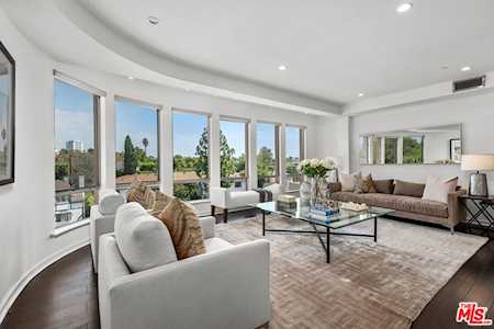2111 S Beverly Glen Blvd #PH1 Los Angeles, CA 90025