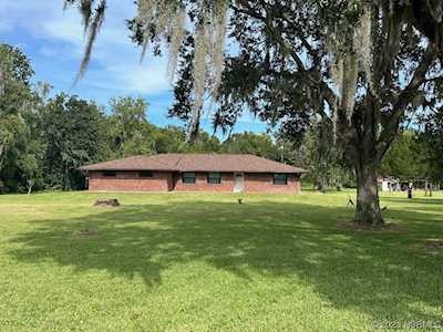1836 S Glencoe Rd New Smyrna Beach, FL 32168