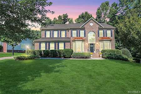 6700 Winters Prey Trl Moseley, VA 23120