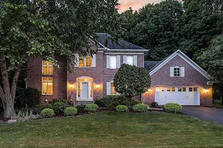 2063 Stone Creek Drive Chanhassen, MN 55317
