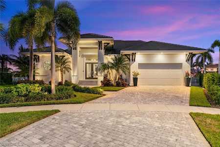 950 Moon Ct Marco Island, FL 34145