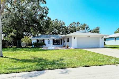 7319 Uranus Dr Sarasota, FL 34243