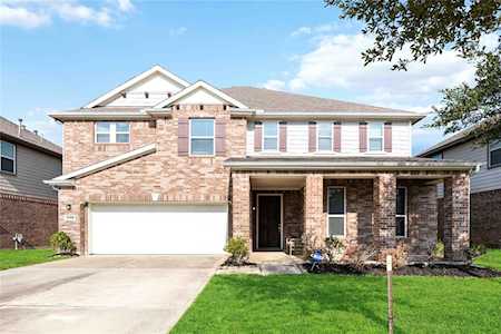 3126 Laurel Bend Ln Pearland, TX 77584