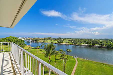 336 Golfview Road #701 North Palm Beach, FL 33408