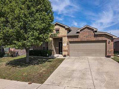 841 Reveille Road Fort Worth, TX 76108