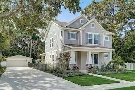 8122 31st Ave N St. Petersburg, FL 33710