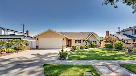 17152 Treehaven Ln Huntington Beach, CA 92647