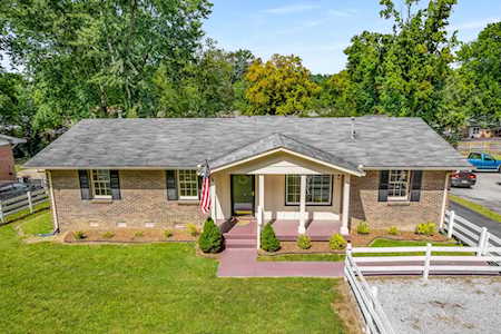 7979 Sawyer Brown Rd Nashville, TN 37221