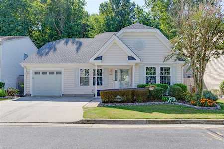 1105 Lady Ashley Dr Chesapeake, VA 23320