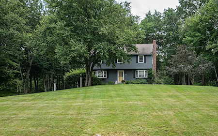 156 Buttrick Rd Hampstead, NH 03841