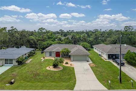 477 Dorchester St Port Charlotte, FL 33954