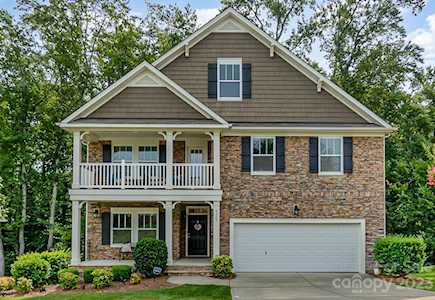 5307 Poplar Knoll Dr Matthews, NC 28105
