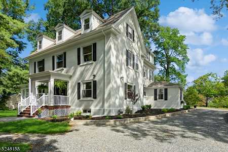 17 Shady Ln Morristown Town, NJ 07960