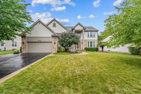 2926 Blanchard Ln West Chicago, IL 60185