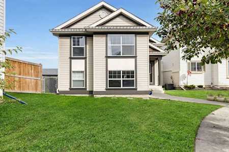 319 SE Prestwick Landing Calgary, AB T2Z3W2