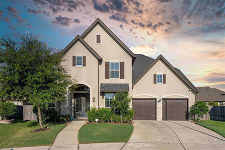 6703 Coleman Ct Sugar Land, TX 77479