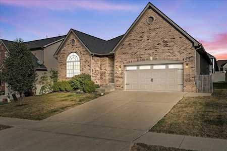128 Rowanberry Dr Nicholasville, KY 40356