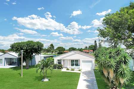 5468 Courtney Circle Boynton Beach, FL 33472