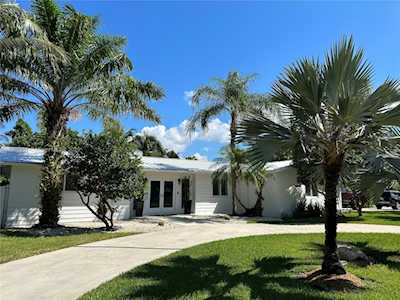 8355 SW 154th Ter Palmetto Bay, FL 33157