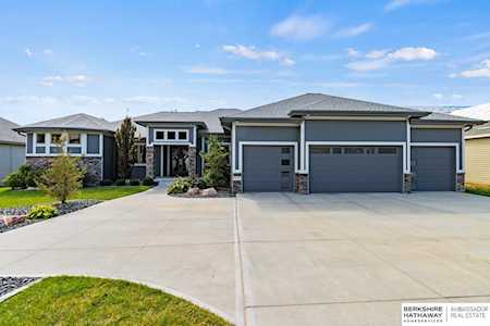 17703 N Reflection Circle Bennington, NE 68007