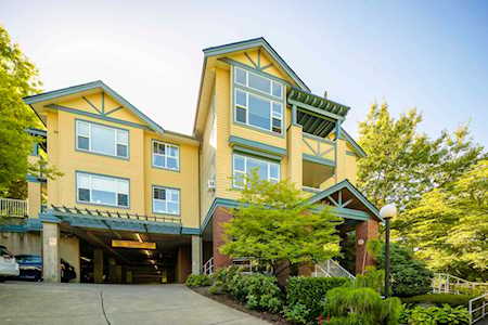 5281 Oakmount Crescent #111 Burnaby, BC V5H 4S7