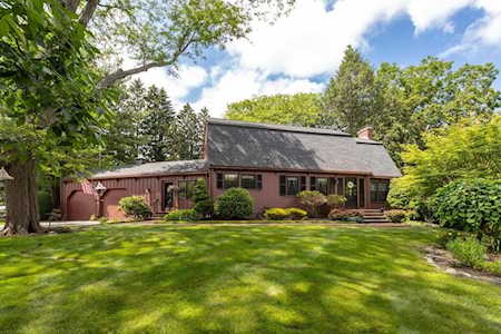 22 Chatham Way Lynnfield, MA 01940