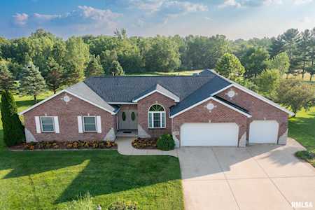 110 Thomas Ct Washington, IL 61571