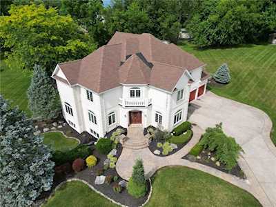 5250 Deer Trail Circle Emmaus, PA 18049