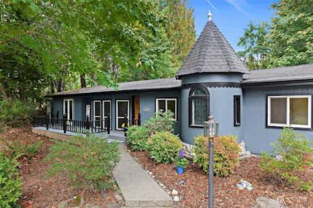 33040 E Lake Holm Dr SE Auburn, WA 98092