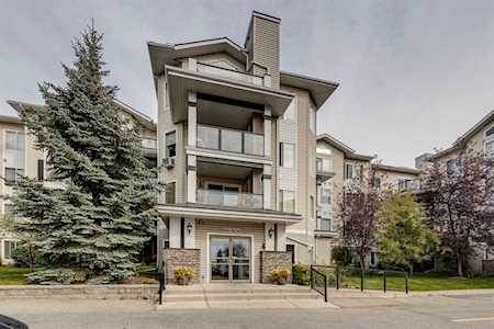 345 Rocky Vista Park NW #423 Calgary, AB T3G 5K6