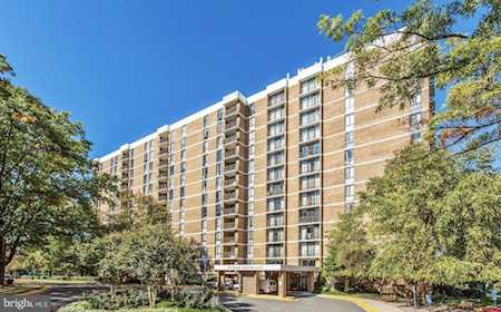 2300 Pimmit Dr #1017 Falls Church, VA 22043
