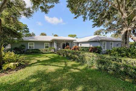 101 Shore Dr Dunedin, FL 34698