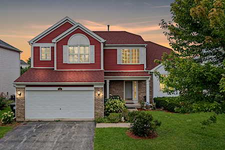 115 W Tall Oak Dr Hainesville, IL 60073