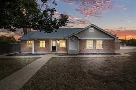 301 Verbena DR Kyle, TX 78640