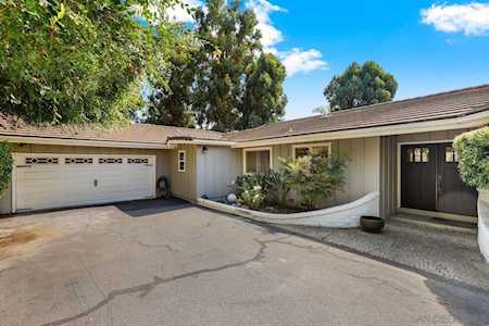 1921 Winterwarm Dr Fallbrook, CA 92028